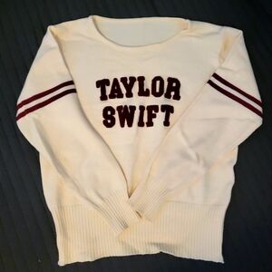 Taylor Swift Sweater, size M